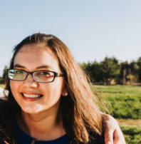 <em>Ana Loyola</em>