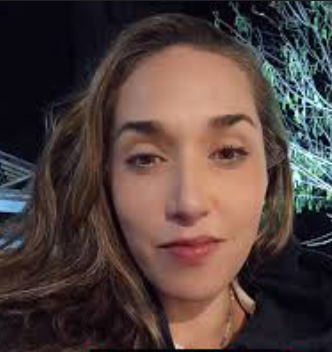 <em>Luisa H.</em>